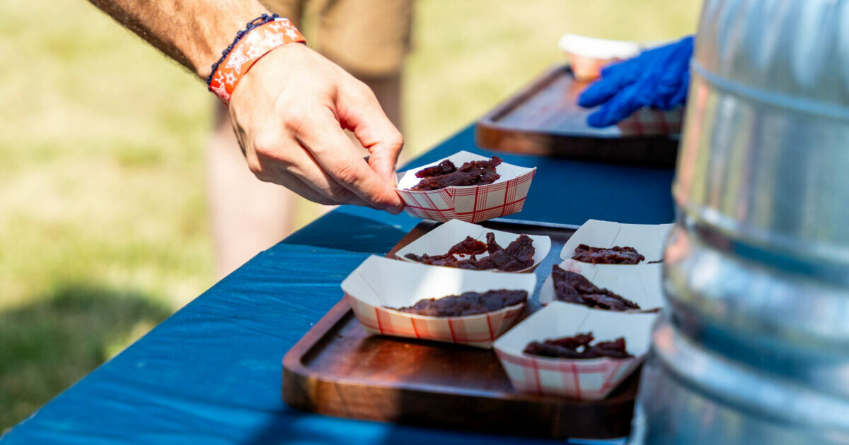 Homemade vs. Store-bought Beef Jerky: What&rsquo;s Better?